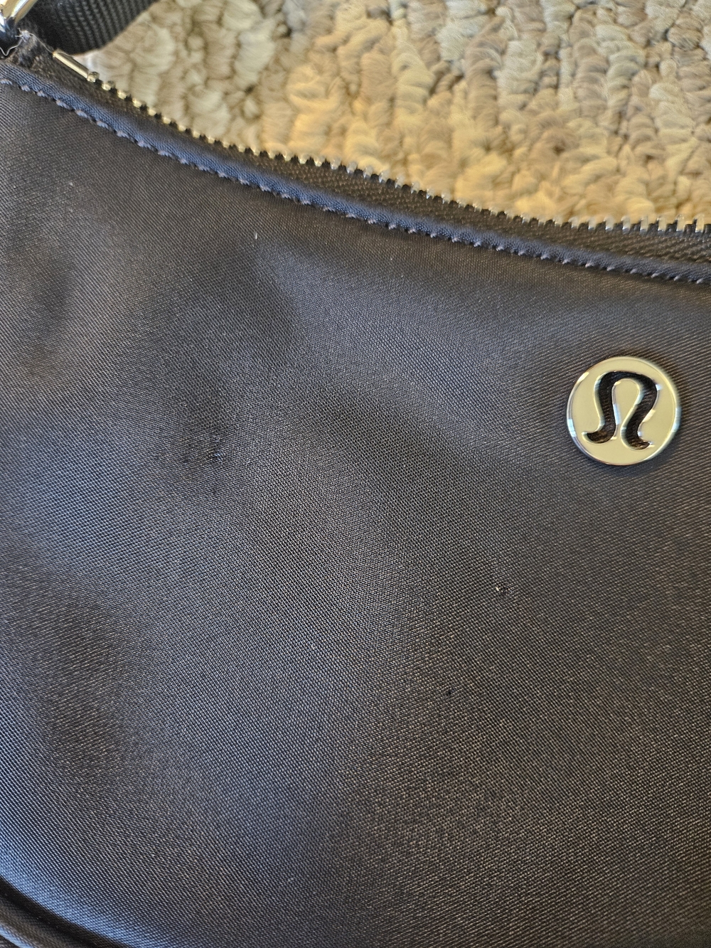 Lululemon City Essentials Mini Shoulder Bag - Picture 2 of 4